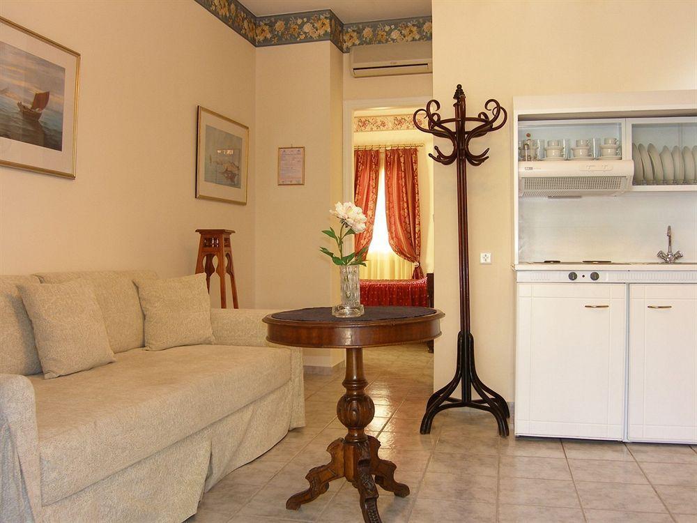 Emilia Luxury Apartments Megas Gialos - Nites Exterior photo