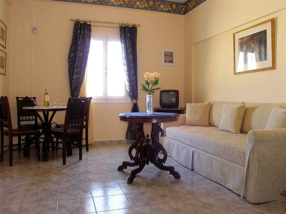Emilia Luxury Apartments Megas Gialos - Nites Exterior photo