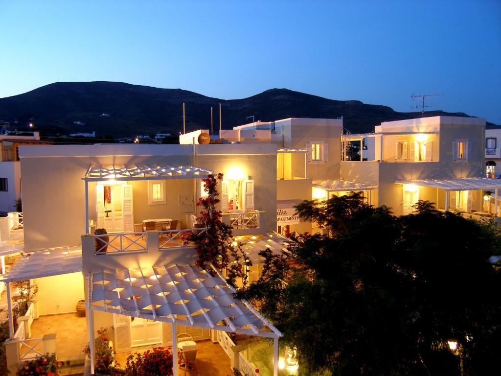 Emilia Luxury Apartments Megas Gialos - Nites Exterior photo