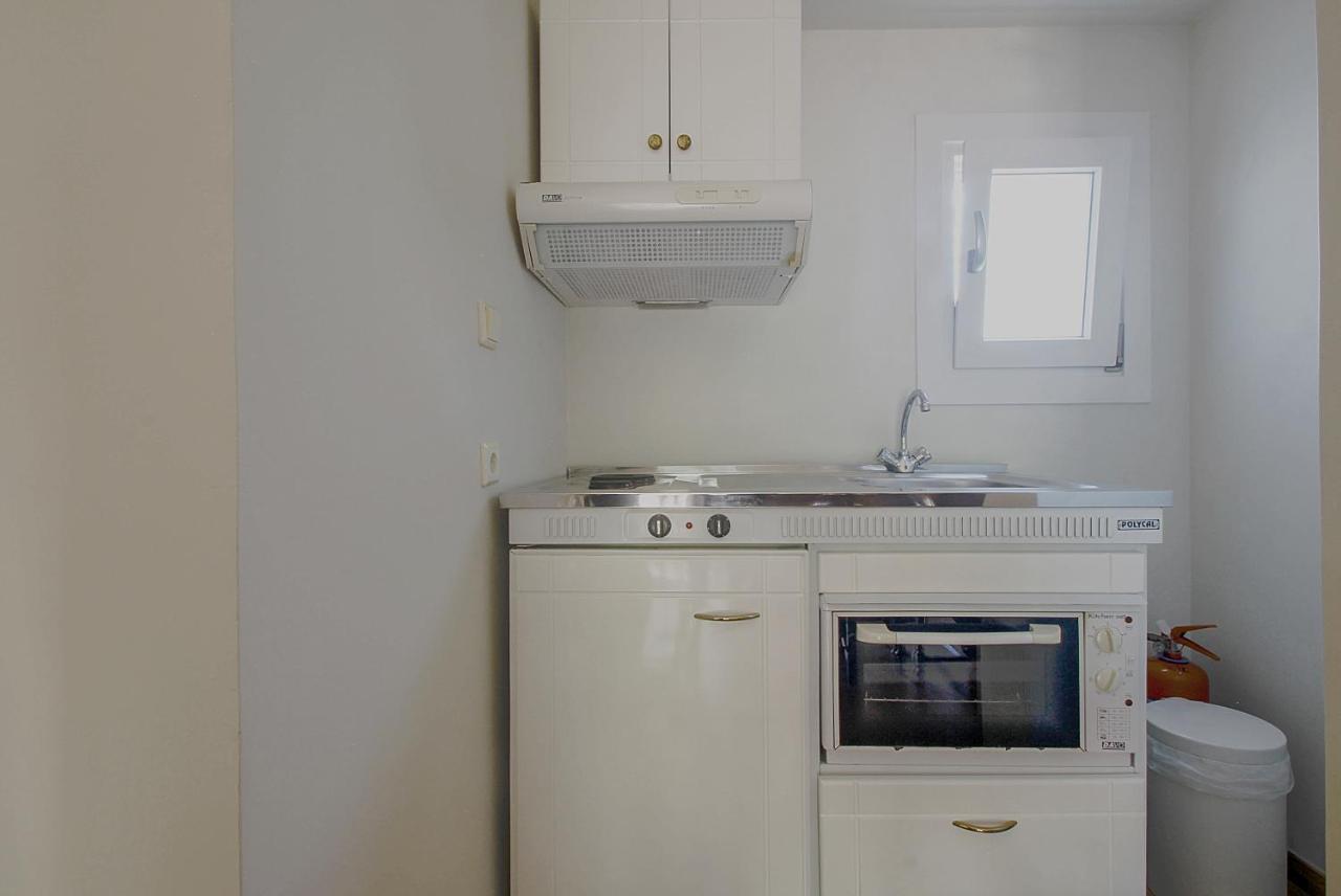 Emilia Luxury Apartments Megas Gialos - Nites Exterior photo